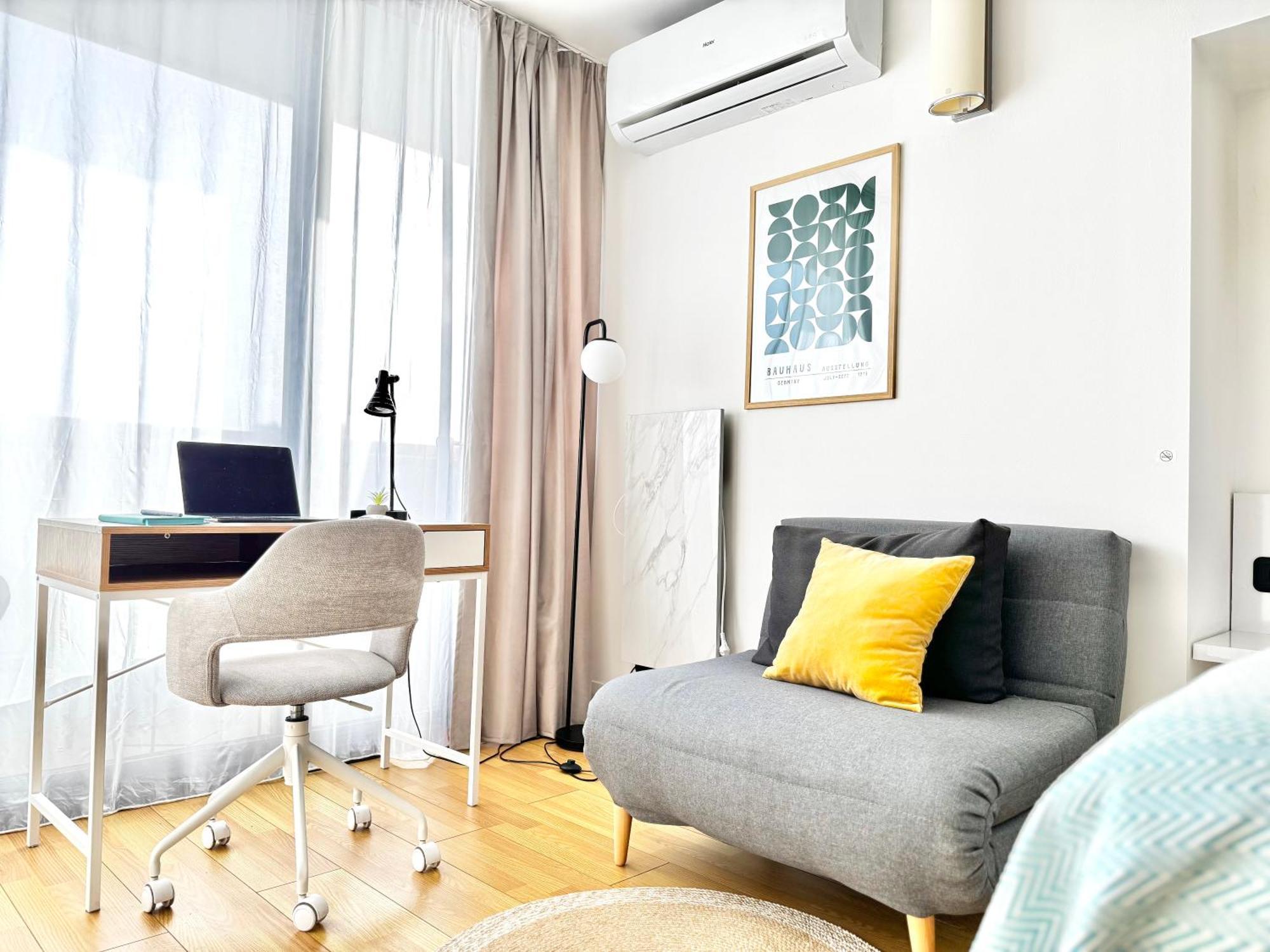 Sky Apartments Батуми Екстериор снимка
